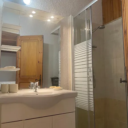 Maison Tres Agreable Avec Exterieurs, Bien Situee Au Plan D'Eau Embrun Exterior photo