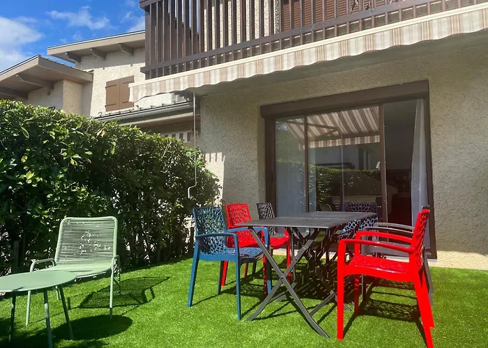 Maison Tres Agreable Avec Exterieurs, Bien Situee Au Plan D\'Eau Embrun