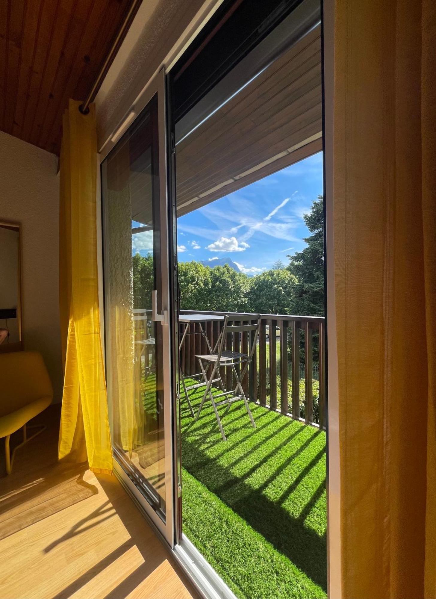 Holiday home Maison Tres Agreable Avec Exterieurs, Bien Situee Au Plan D'eau